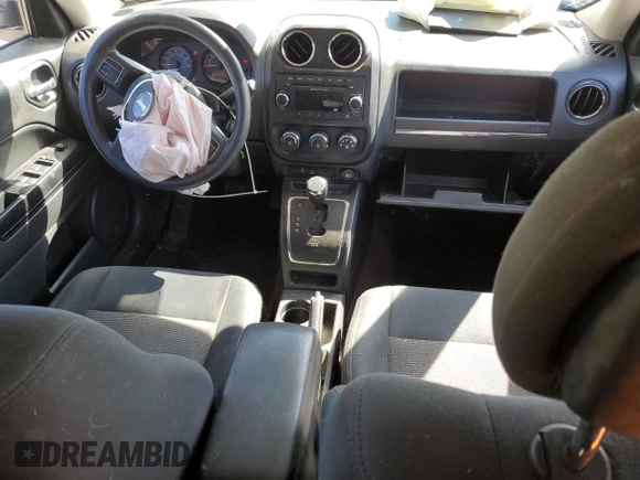 2014 Jeep Patriot Altitude with VIN 1C4NJPBA1ED674353, listed as a Copart auction lot 54833005 with 83,183 mi miles and Salvage title. Bid and sale history available at DreamBid. Image 8.