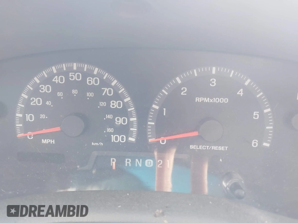 2000 Ford F-150 с VIN 1FTZF0826YKA36786, выставлен на аукционе IAAI как лот 42356005 с пробегом Не указан миль и . История ставок и продаж доступна на DreamBid. Изображение 7.