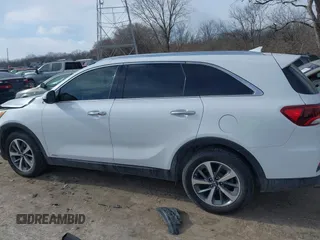 2019 Kia Sorento EX with VIN 5XYPHDA59KG464880, listed as a IAAI auction lot 41380730 with 93,817 mi miles and . Bid and sale history available at carsss.com. Image 14.