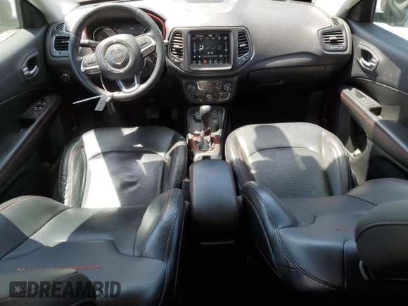 2018 Jeep Compass Trailhawk with VIN 3C4NJDDBXJT484835, listed as a Copart auction lot 61542415 with 59,389 mi miles and Salvage title. Bid and sale history available at DreamBid. Image 8.