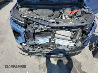 2024 Chevrolet Traverse AWD RS с VIN 1GNEVLKS9RJ166460, выставлен на аукционе Copart как лот 57914315 с пробегом 19 535 миль миль и Списание • Salvage title. История ставок и продаж доступна на DreamBid. Изображение 12.
