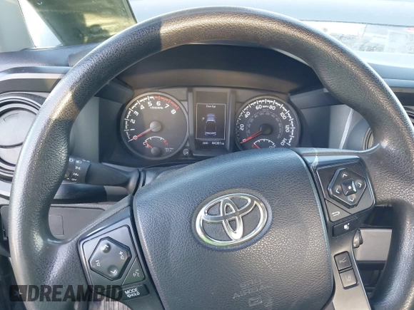 2020 Toyota Tacoma SR with VIN 3TYRX5GN0LT000913, listed as a IAAI auction lot 42520385 with 44,381 mi miles and . Bid and sale history available at DreamBid. Image 7.