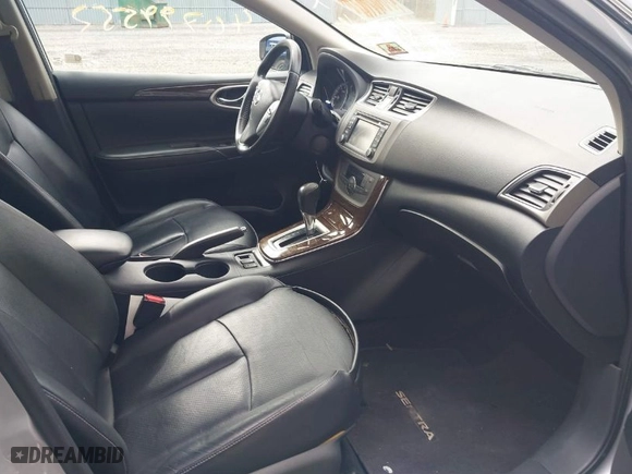 2014 Nissan Sentra SV with VIN 3N1AB7AP8EY260181, listed as a IAAI auction lot 41897517 with 174,384 mi miles. Bid and sale history available at carsss.com. Image 5.