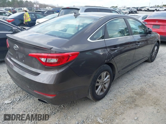2015 Hyundai Sonata SE with VIN 5NPE24AF2FH223890, listed as a IAAI auction lot 41810442 with 146,260 mi miles and . Bid and sale history available at DreamBid. Image 4.