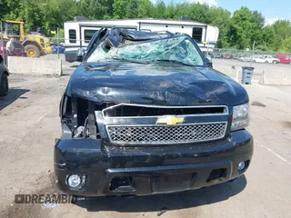 2012 Chevrolet Avalanche LTZ z VIN 3GNTKGE73CG110781, wystawiony jako IAAI lot #42557794 z przebiegiem 146 575 mil mil oraz . Historia ofert i sprzedaży dostępna na DreamBid. Obrazek 13.