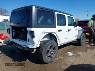 2018 Jeep Wrangler Unlimited Sport S z VIN 1C4HJXDG8JW117341, wystawiony jako IAAI lot #42037176 z przebiegiem 44 750 mil mil oraz . Historia ofert i sprzedaży dostępna na DreamBid. Obrazek 4.