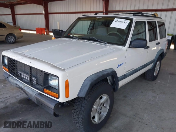 1997 Jeep Cherokee Sport with VIN 1J4FJ68S4VL584953, listed as a IAAI auction lot 42696694 with 135,545 mi miles and . Bid and sale history available at DreamBid. Image 2.