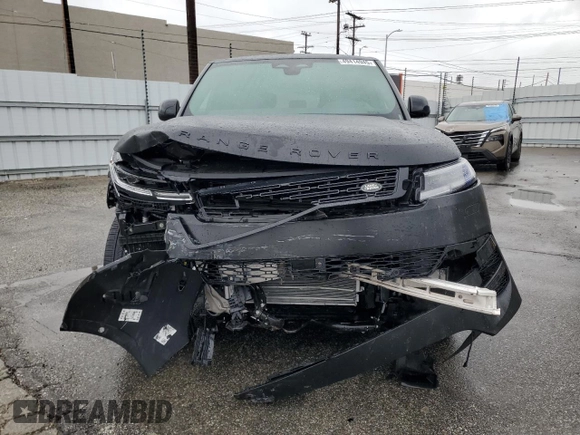 2025 Land Rover Range Rover Sport with VIN SAL1L9E93SA424804, listed as a Copart auction lot 49414945 with 1,007 mi miles and Salvage title. Bid and sale history available at DreamBid. Image 5.