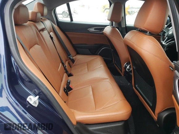 2018 Alfa Romeo Giulia Ti Sport with VIN ZARFAEEN7J7576353, listed as a Copart auction lot 72207272 with 31,743 mi miles. Bid and sale history available at carsss.com. Image 10.