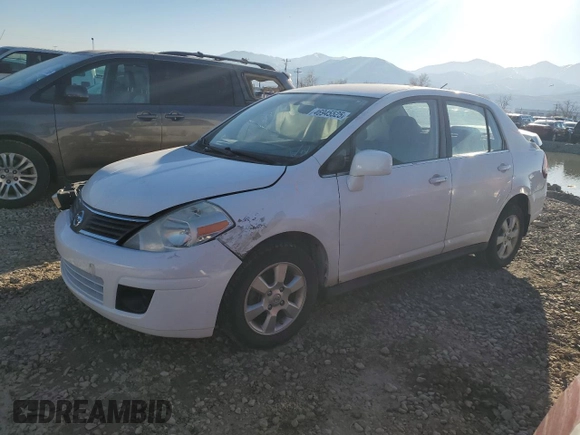2007 Nissan Versa 1.8 SL with VIN 3N1BC11E57L414097, listed as a Copart auction lot 46945525 with 81,788 mi miles and Salvage Title. Bid and sale history available at carsss.com. Image 1.