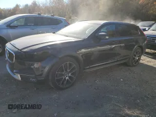 2017 Volvo V90 z VIN YV4A22NL6H1005204, wystawiony jako Copart lot #76469084 z przebiegiem 121 531 mil mil oraz Szkody całkowita. Historia ofert i sprzedaży dostępna na DreamBid. Obrazek 1.