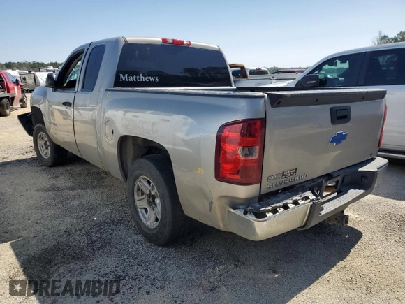 2009 Chevrolet Silverado 1500 LT with VIN 1GCEK29009Z267386, listed as a Copart auction lot 45226915 with 124,588 mi miles and Salvage Title. Bid and sale history available at carsss.com. Image 2.