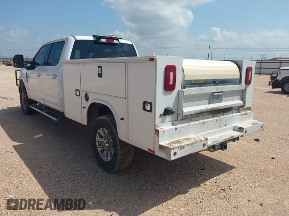 2019 Ford F-250 XL z VIN 1FT7W2B62KED67403, wystawiony jako IAAI lot #42610879 z przebiegiem 230 857 mil mil oraz . Historia ofert i sprzedaży dostępna na DreamBid. Obrazek 3.