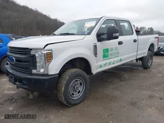 2019 Ford Super Duty F-250 SRW XL with VIN 1FT7W2B60KEE72179, listed as a IAAI auction lot 41115656 with 91,331 mi miles. Bid and sale history available at carsss.com. Image 17.
