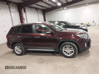 2015 Kia Sorento LX with VIN 5XYKT3A65FG635450, listed as a IAAI auction lot 41883840 with 97,238 mi miles. Bid and sale history available at carsss.com. Image 13.