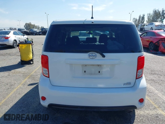 2014 Scion xB with VIN JTLZE4FE5EJ065953, listed as a IAAI auction lot 41850554 with 124,856 mi miles. Bid and sale history available at carsss.com. Image 17.