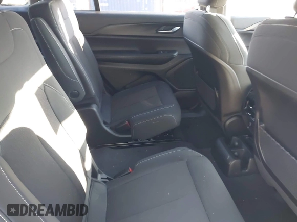2024 Jeep Grand Cherokee Altitude X with VIN 1C4RJKAG0R8572597, listed as a IAAI auction lot 41411512 with 2,445 mi miles and . Bid and sale history available at DreamBid. Image 8.
