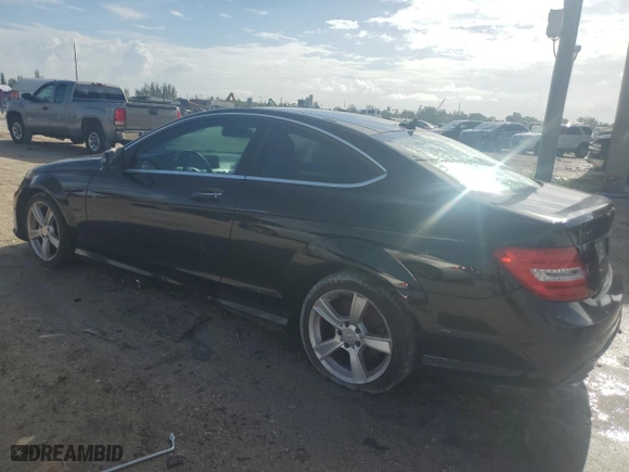 2015 Mercedes-Benz C-Class C 250 with VIN WDDGJ4HB0FG348914, listed as a Copart auction lot 68771984 with 90,403 mi miles and Clean Title. Bid and sale history available at carsss.com. Image 2.