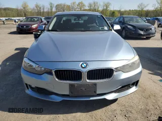 2014 BMW 3 Series 320i xDrive with VIN WBA3C3C59EP662622, listed as a Copart auction lot 55092495 with 118,778 mi miles and Non repairable. Bid and sale history available at DreamBid. Image 5.