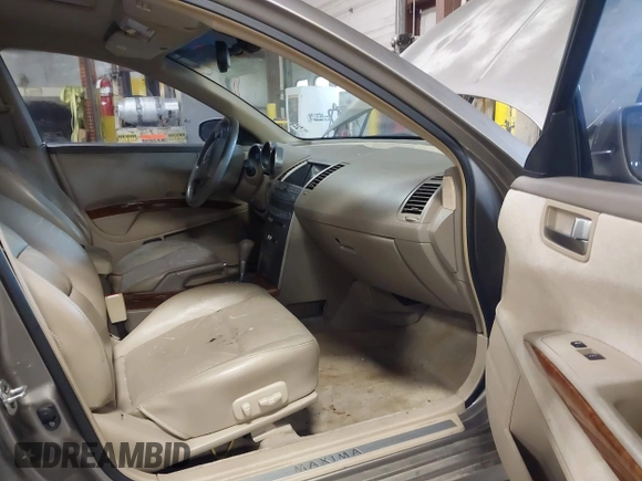 2004 Nissan Maxima SE with VIN 1N4BA41E64C911306, listed as a IAAI auction lot 41901758 with 160,841 mi miles and . Bid and sale history available at DreamBid. Image 5.