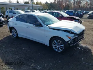 2014 Infiniti Q50 Premium with VIN JN1BV7AR4EM704334, listed as a IAAI auction lot 40922696 with 110,324 mi miles. Bid and sale history available at carsss.com. Image 1.