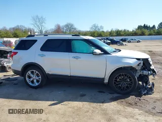 2012 Ford Explorer Limited z VIN 1FMHK8F82CGA67280, wystawiony jako IAAI lot #41920074 z przebiegiem 162 215 mil mil oraz . Historia ofert i sprzedaży dostępna na DreamBid. Obrazek 14.