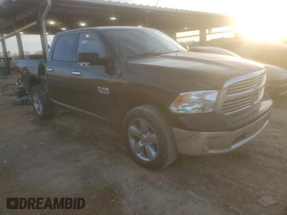 2015 Ram 1500 Big Horn z VIN 1C6RR6LM2FS580466, wystawiony jako Copart lot #46270455 z przebiegiem 146 416 mil mil oraz Szkoda całkowita • Salvage title. Historia ofert i sprzedaży dostępna na DreamBid. Obrazek 4.