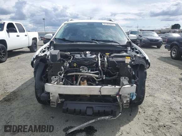 2019 Jeep Cherokee Latitude with VIN 1C4PJMCX6KD103494, listed as a Copart auction lot 51167925 with 60,540 mi miles and Salvage Title. Bid and sale history available at carsss.com. Image 5.