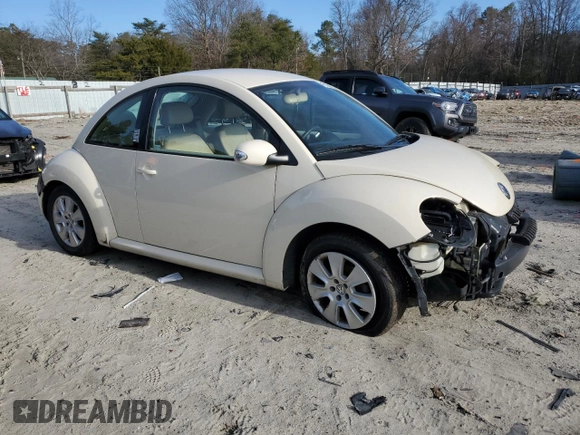 2008 Volkswagen New Beetle Coupe S with VIN 3VWPW31C38M501140, listed as a Copart auction lot 46246235 with 76,424 mi miles and Non Repairable. Bid and sale history available at carsss.com. Image 4.