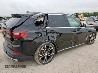 2022 BMW X5 xDrive40i with VIN 5UXCR6C01N9K79249, listed as a Copart auction lot 59142615 with 46,758 mi miles and Salvage title. Bid and sale history available at DreamBid. Image 3.