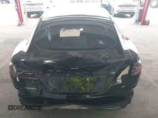 2017 Tesla Model S 60 z VIN 5YJSA1E17HF179051, wystawiony jako IAAI lot #42430013 z przebiegiem 201 174 mil mil oraz . Historia ofert i sprzedaży dostępna na DreamBid. Obrazek 17.