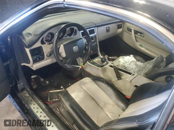 2000 Mercedes-Benz SLK 230 Kompressor with VIN WDBKK47F2YF154303, listed as a Copart auction lot 45880395 with Not provided miles and Non repairable. Bid and sale history available at DreamBid. Image 8.