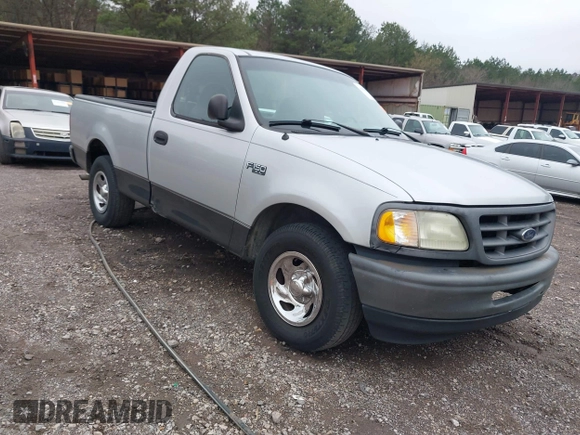 2002 Ford F-150 XL with VIN 1FTRF17292NB25345, listed as a IAAI auction lot 41616370 with 1 mi miles. Bid and sale history available at carsss.com. Image 1.