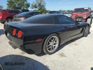 2004 Chevrolet Corvette with VIN 1G1YY22G445132598, listed as a Copart auction lot 77267244 with 140,102 mi miles and Salvage Title. Bid and sale history available at carsss.com. Image 3.