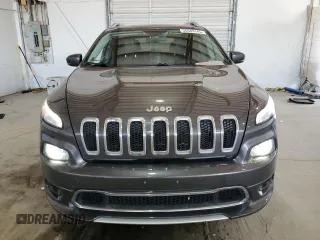2018 Jeep Cherokee Overland with VIN 1C4PJMJXXJD594749, listed as a Copart auction lot 56049145 with 178,471 mi miles and Salvage title. Bid and sale history available at DreamBid. Image 5.