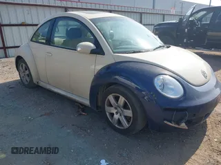 2007 Volkswagen Beetle z VIN 3VWRW31C07M515956, wystawiony jako IAAI lot #42302912 z przebiegiem 173 304 mil mil oraz . Historia ofert i sprzedaży dostępna na DreamBid. Obrazek 1.