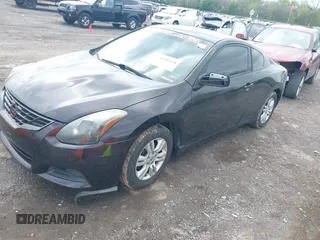 2013 Nissan Altima S with VIN 1N4AL2EP0DC172553, listed as a IAAI auction lot 41953948 with 127,715 mi miles and . Bid and sale history available at DreamBid. Image 2.