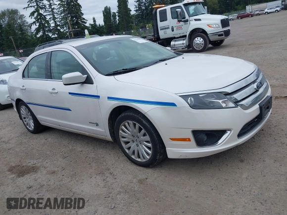 2011 Ford Fusion Hybrid z VIN 3FADP0L34BR202769, wystawiony jako IAAI lot #42504494 z przebiegiem 33 902 mil mil oraz . Historia ofert i sprzedaży dostępna na DreamBid. Obrazek 1.