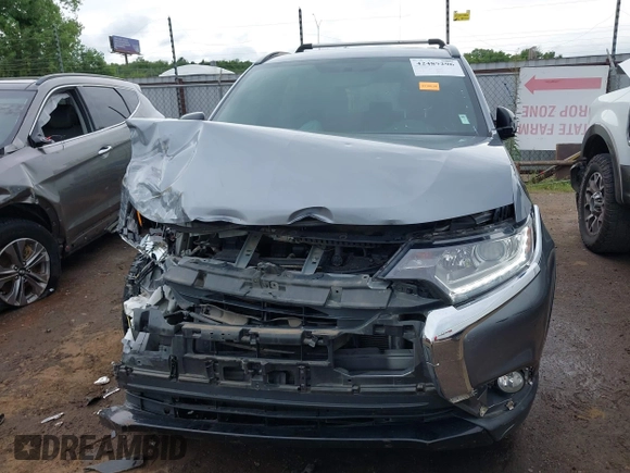 2018 Mitsubishi Outlander SE with VIN JA4AD3A36JZ054056, listed as a IAAI auction lot 42489296 with 98,200 mi miles and . Bid and sale history available at DreamBid. Image 13.