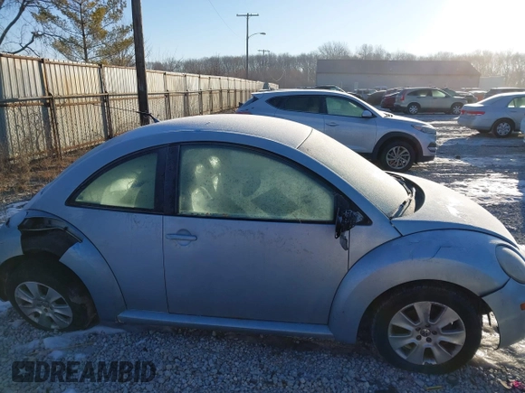 2009 Volkswagen Beetle S with VIN 3VWPW31C99M509969, listed as a IAAI auction lot 41410110 with 190,473 mi miles and . Bid and sale history available at DreamBid. Image 13.