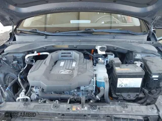 2020 Hyundai Ioniq Electric Limited with VIN KMHC85LJ1LU063334, listed as a IAAI auction lot 41109803 with 88,517 mi miles. Bid and sale history available at carsss.com. Image 10.