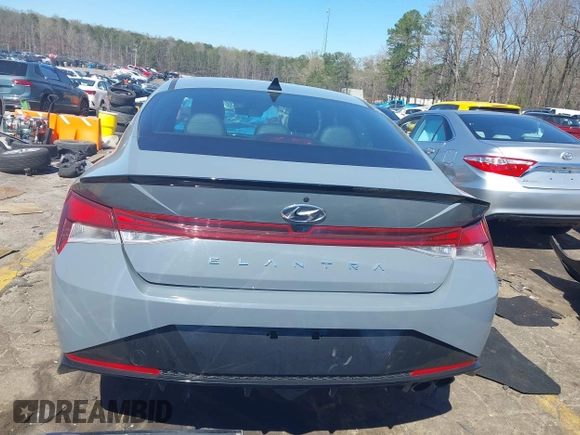 2023 Hyundai Elantra N Line z VIN KMHLR4AFXPU375874, wystawiony jako IAAI lot #41813523 z przebiegiem 59 060 mil mil oraz . Historia ofert i sprzedaży dostępna na DreamBid. Obrazek 16.