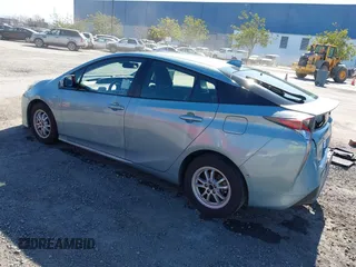2018 Toyota Prius Two with VIN JTDKARFU9J3065238, listed as a IAAI auction lot 41676208 with 267,357 mi miles. Bid and sale history available at carsss.com. Image 3.