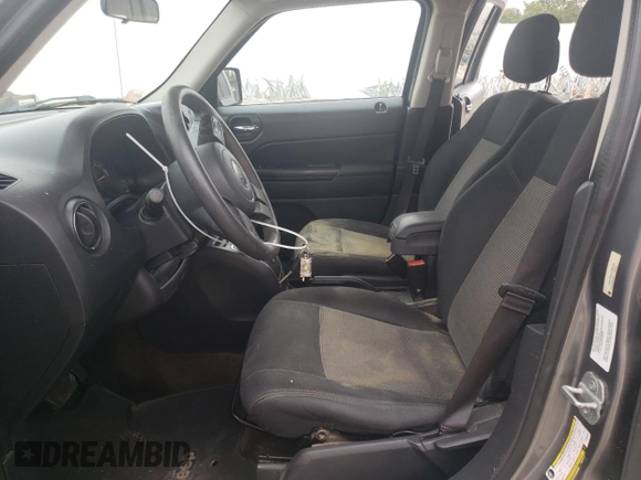 2014 Jeep Patriot Sport with VIN 1C4NJPBA4ED595288, listed as a Copart auction lot 70340814 with 154,585 mi miles and Salvage title. Bid and sale history available at DreamBid. Image 7.