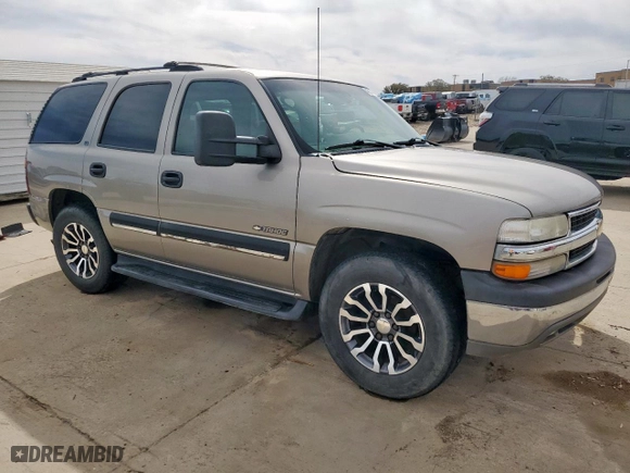 2001 Chevrolet Tahoe LT with VIN 1GNEC13TX1R118666, listed as a Copart auction lot 48984405 with 252,830 mi miles and Salvage Title. Bid and sale history available at carsss.com. Image 4.
