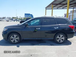 2017 Nissan Pathfinder Platinum with VIN 5N1DR2MM6HC615528, listed as a IAAI auction lot 42349325 with 155,632 mi miles and . Bid and sale history available at DreamBid. Image 14.