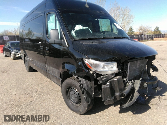 2024 Mercedes-Benz Sprinter Passenger with VIN W1Z4NGHY2RT162429, listed as a IAAI auction lot 41994321 with 6,092 mi miles. Bid and sale history available at carsss.com. Image 1.