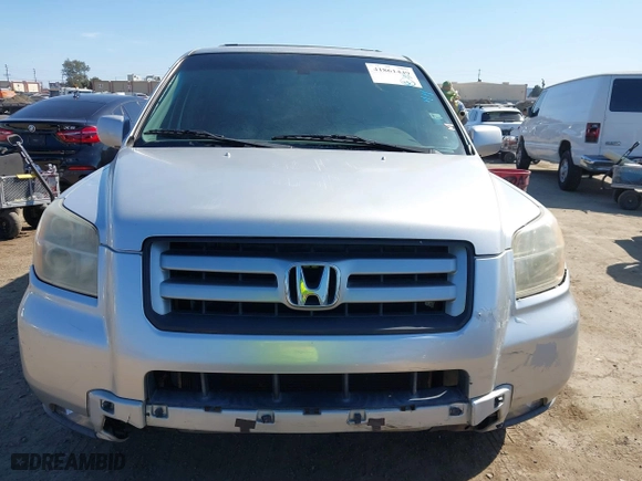 2007 Honda Pilot EX-L with VIN 5FNYF28617B036992, listed as a IAAI auction lot 41861449 with 159,439 mi miles. Bid and sale history available at carsss.com. Image 12.