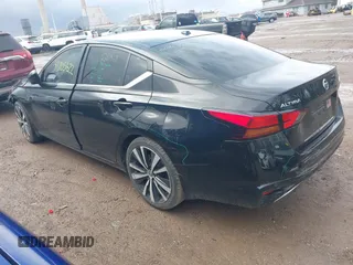 2020 Nissan Altima 2.5 SR with VIN 1N4BL4CV4LC226968, listed as a IAAI auction lot 41705622 with 52,182 mi miles. Bid and sale history available at carsss.com. Image 3.