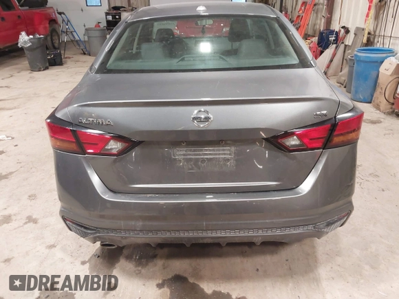 2019 Nissan Altima 2.5 SR with VIN 1N4BL4CV3KC139741, listed as a IAAI auction lot 41099549 with 85,373 mi miles. Bid and sale history available at carsss.com. Image 16.